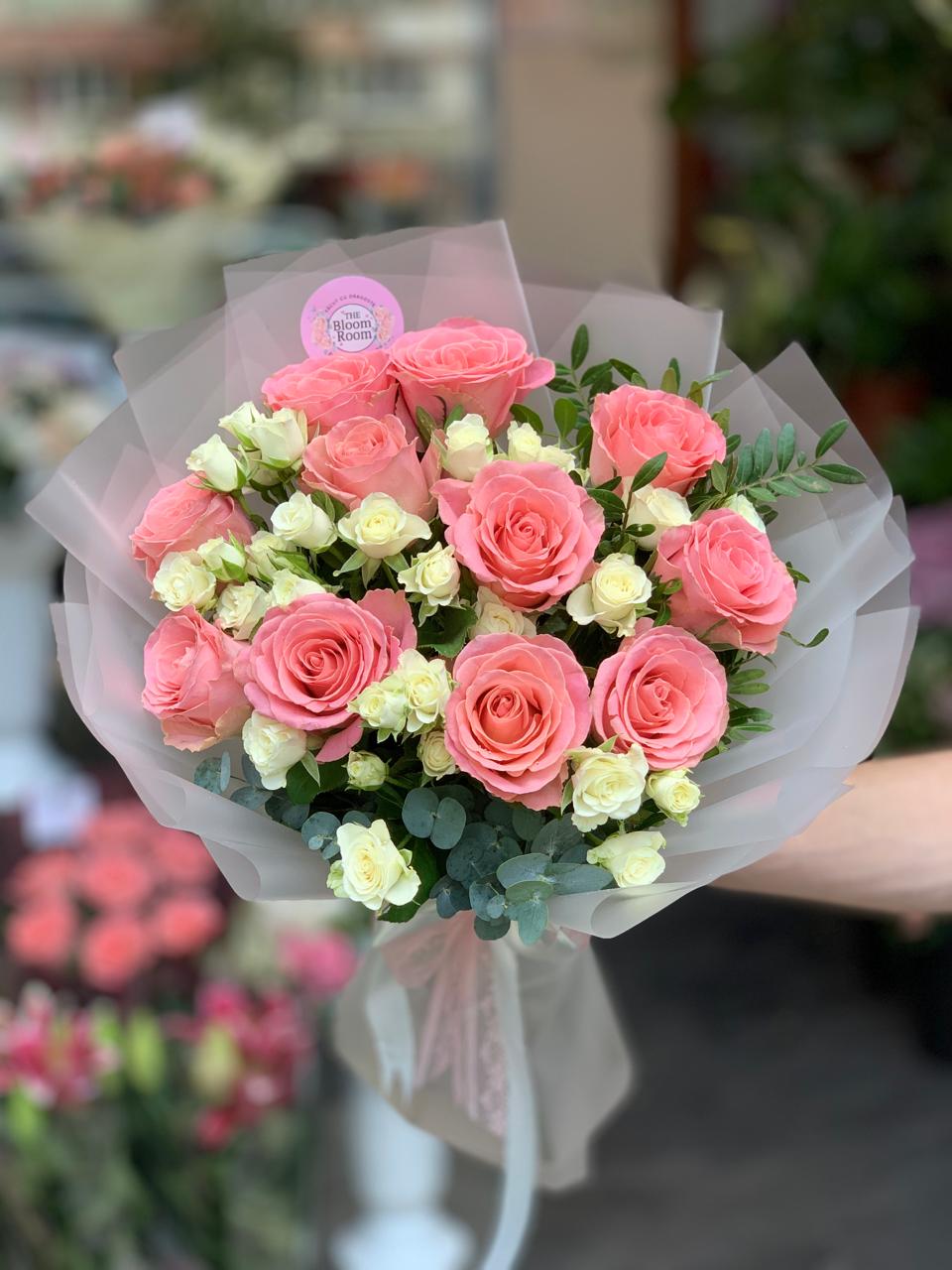 Buchet Mixt Trandafiri Roz Trandafiri Spray Crem